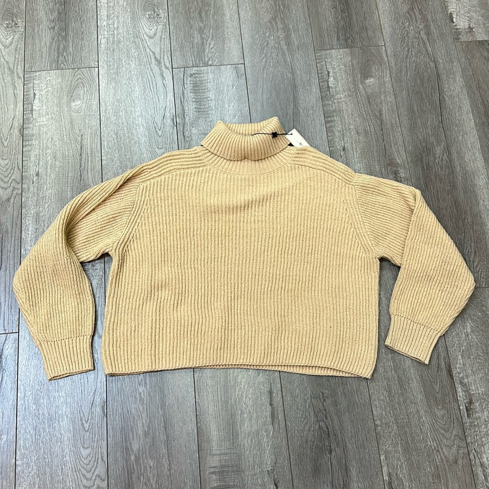 BCBG turtleneck sweater size small new with tags bcbgeneration long sleeve